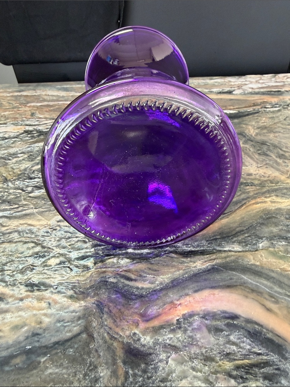 Deep Purple Glass Vase — Elegant Curved Accent for Home - Picture 2 of 4